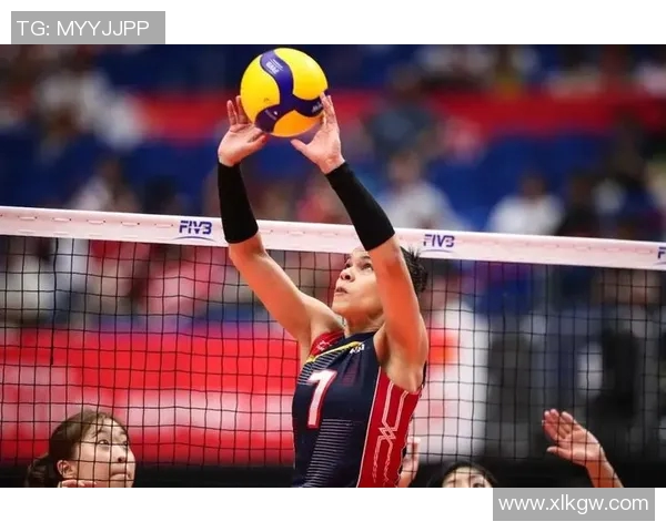 黄敏独家揭秘:排球技巧与心得分享助你提升竞技水平 黄敏独家揭秘:排球技巧与心得分享助你提升竞技水平