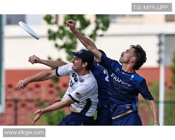 成都飞盘队在全国耐力排行榜中荣获第四名展现出色竞技实力 成都飞盘队在全国耐力排行榜中荣获第四名展现出色竞技实力