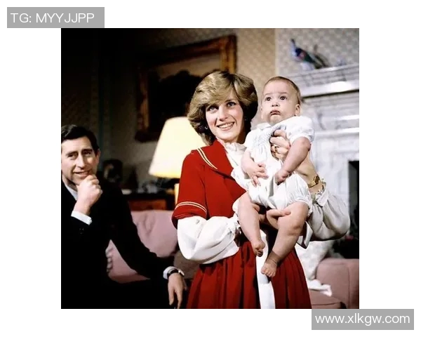 足球明星与萌娃的温馨时刻:一场跨越年龄的友谊与梦想之旅 足球明星与萌娃的温馨时刻:一场跨越年龄的友谊与梦想之旅