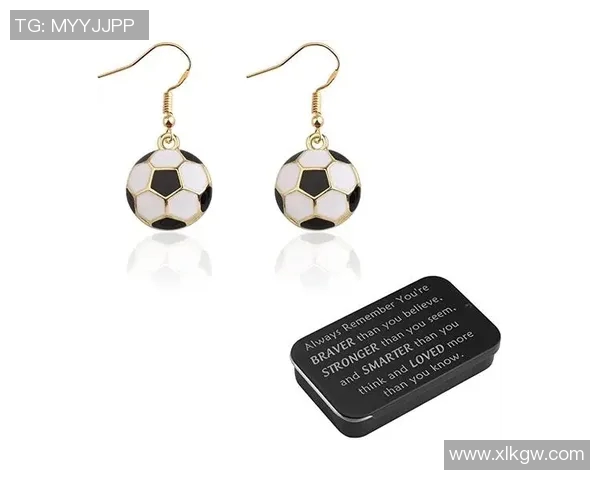 足球明星佩戴的黄金饰品背后的故事与时尚潮流解析 足球明星佩戴的黄金饰品背后的故事与时尚潮流解析